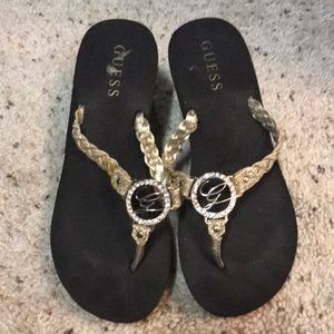 Guess wedge flip flops sz 7